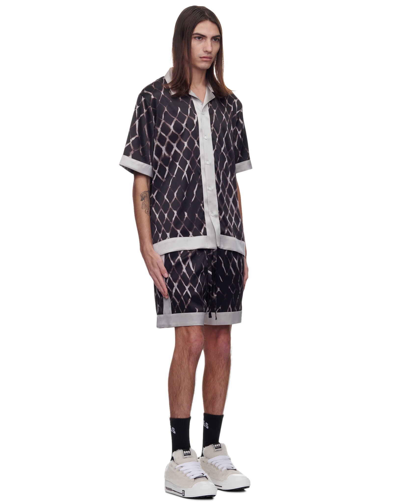 COLORBLOCK SWISH SILK SHORT