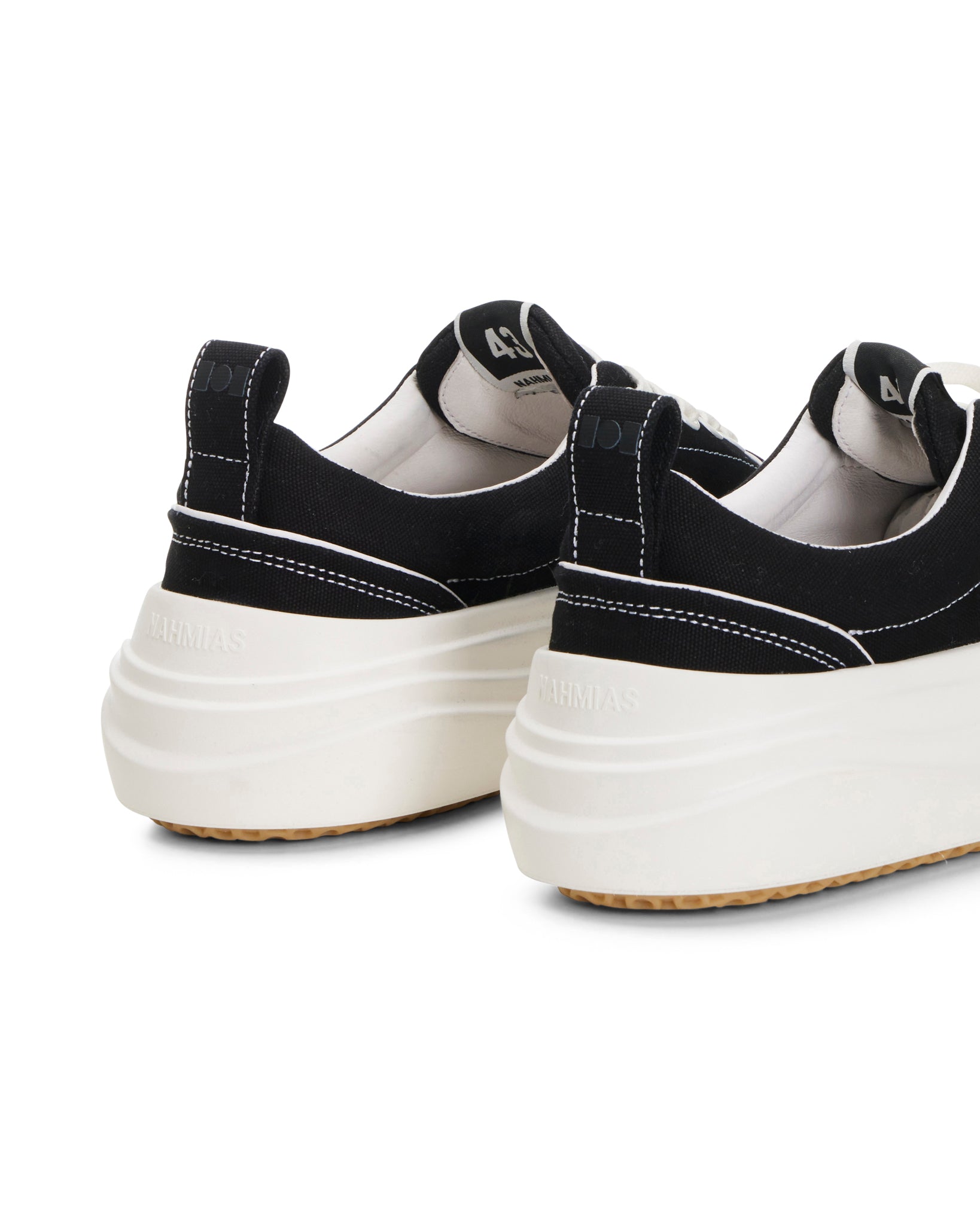 Ollie Canvas Sneaker in Black