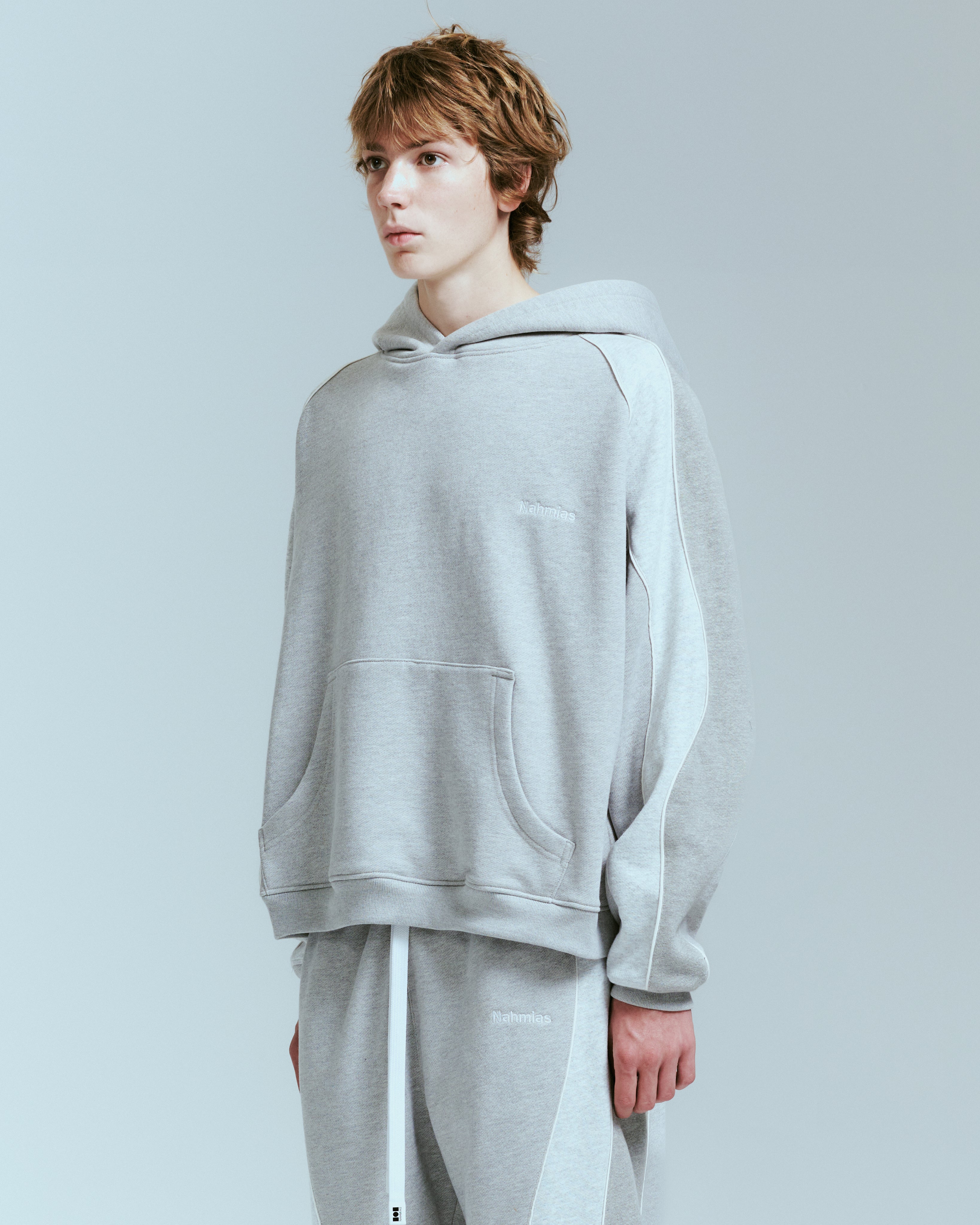 OLLIE HOODIE IN HEATHER GREY – NAHMIAS