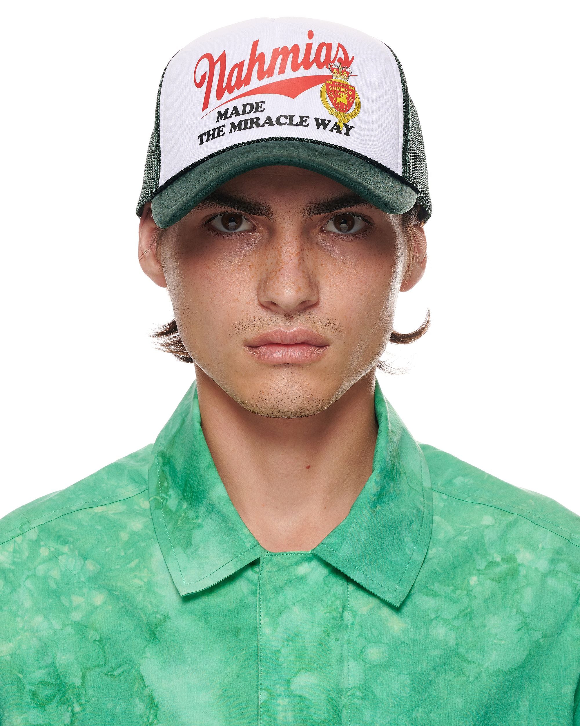 Miracle Way Trucker Hat in White and Green – NAHMIAS
