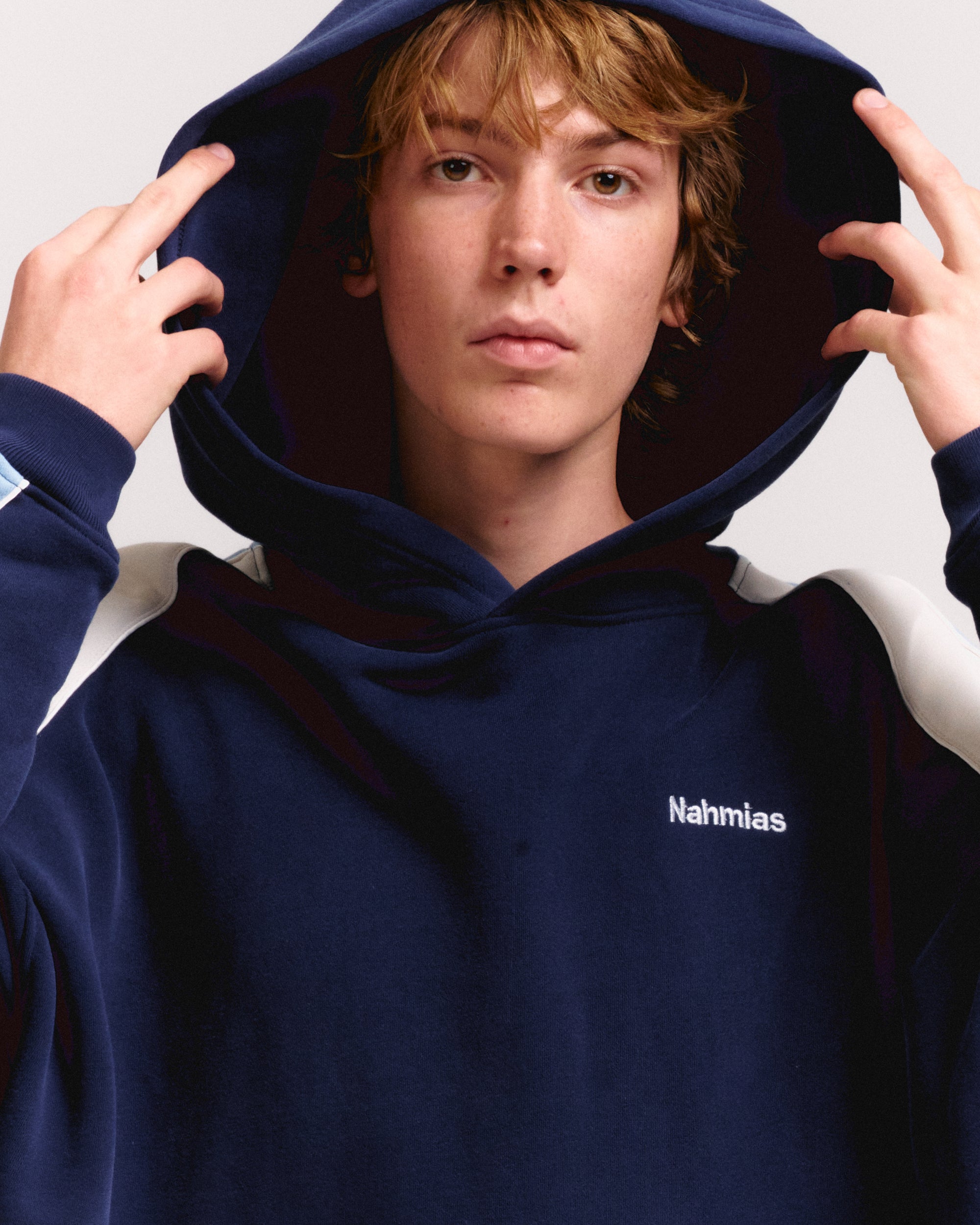 OLLIE HOODIE