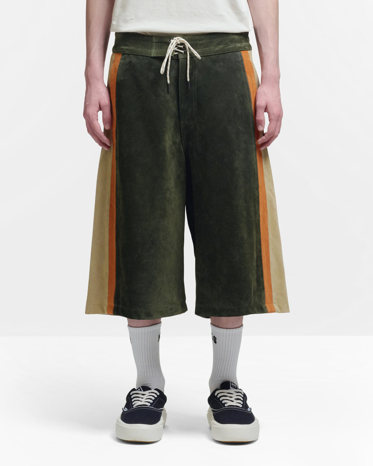 SUEDE OVERSIZED BOARD SHORT