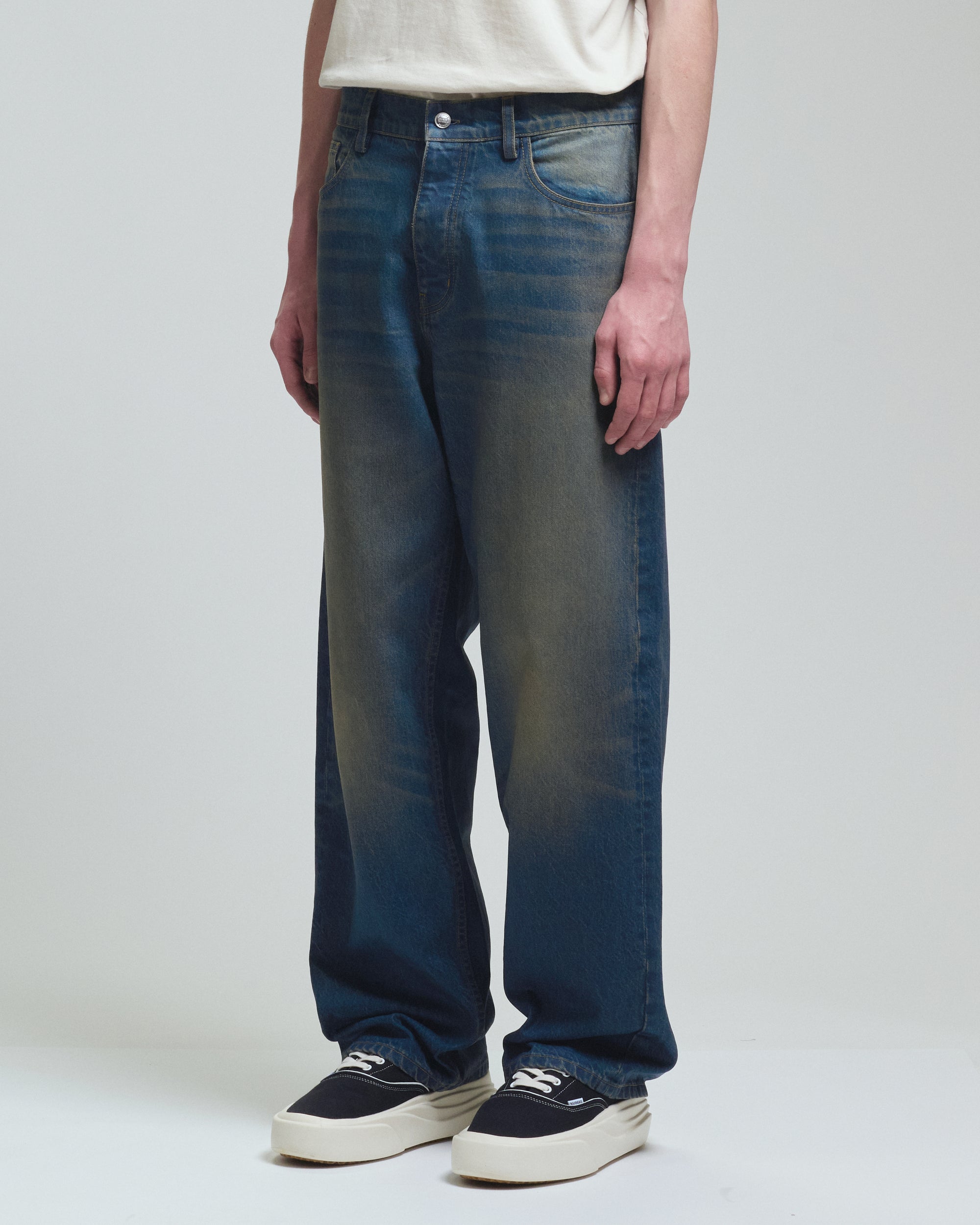 WAXED BAGGY JEAN