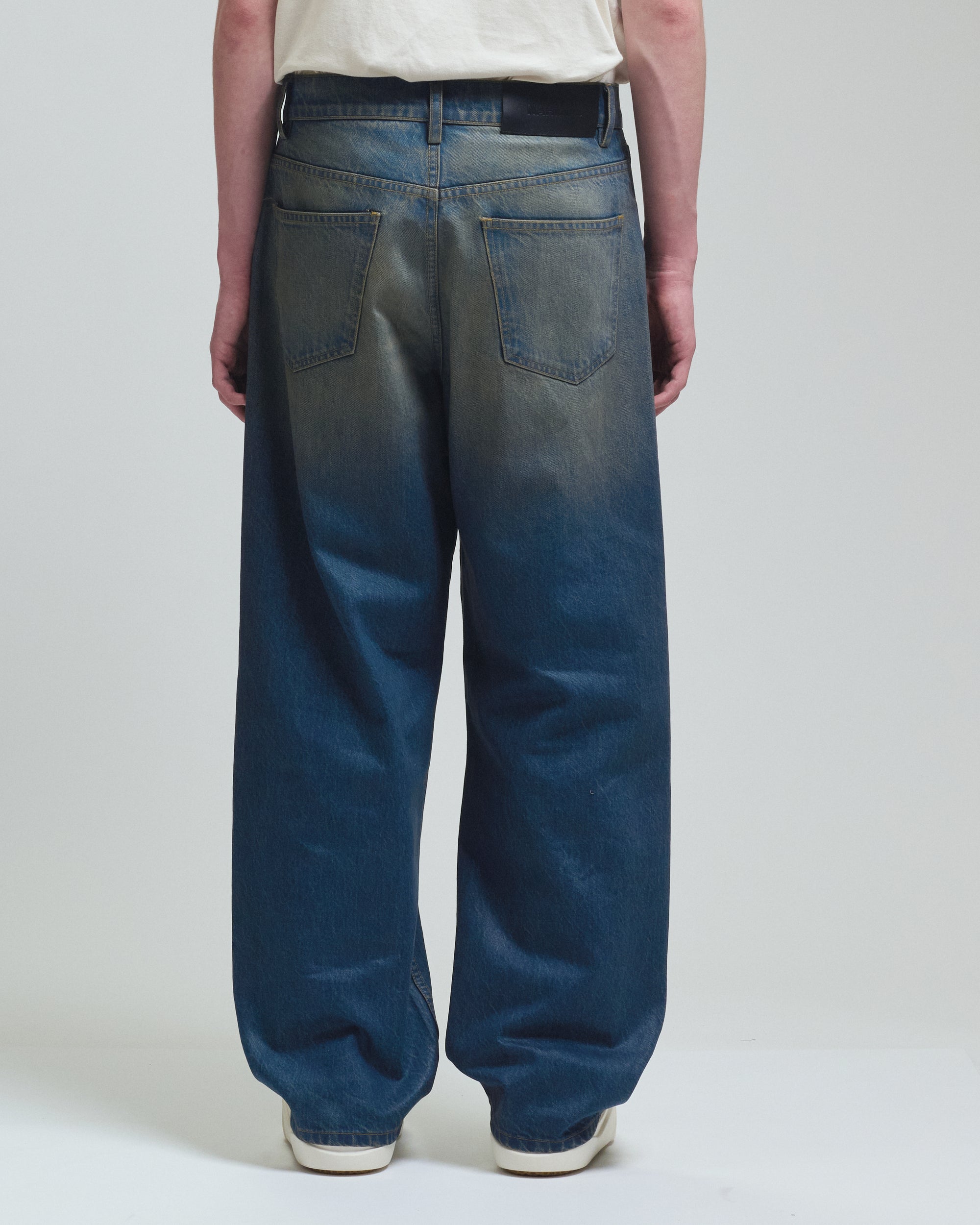 WAXED BAGGY JEAN