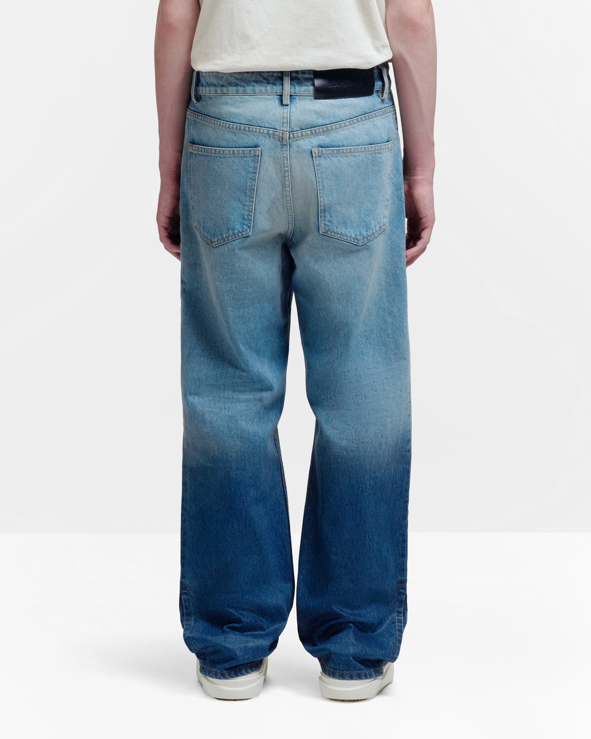HIGH TIDE SPLIT SEAM STRAIGHT LEG JEAN
