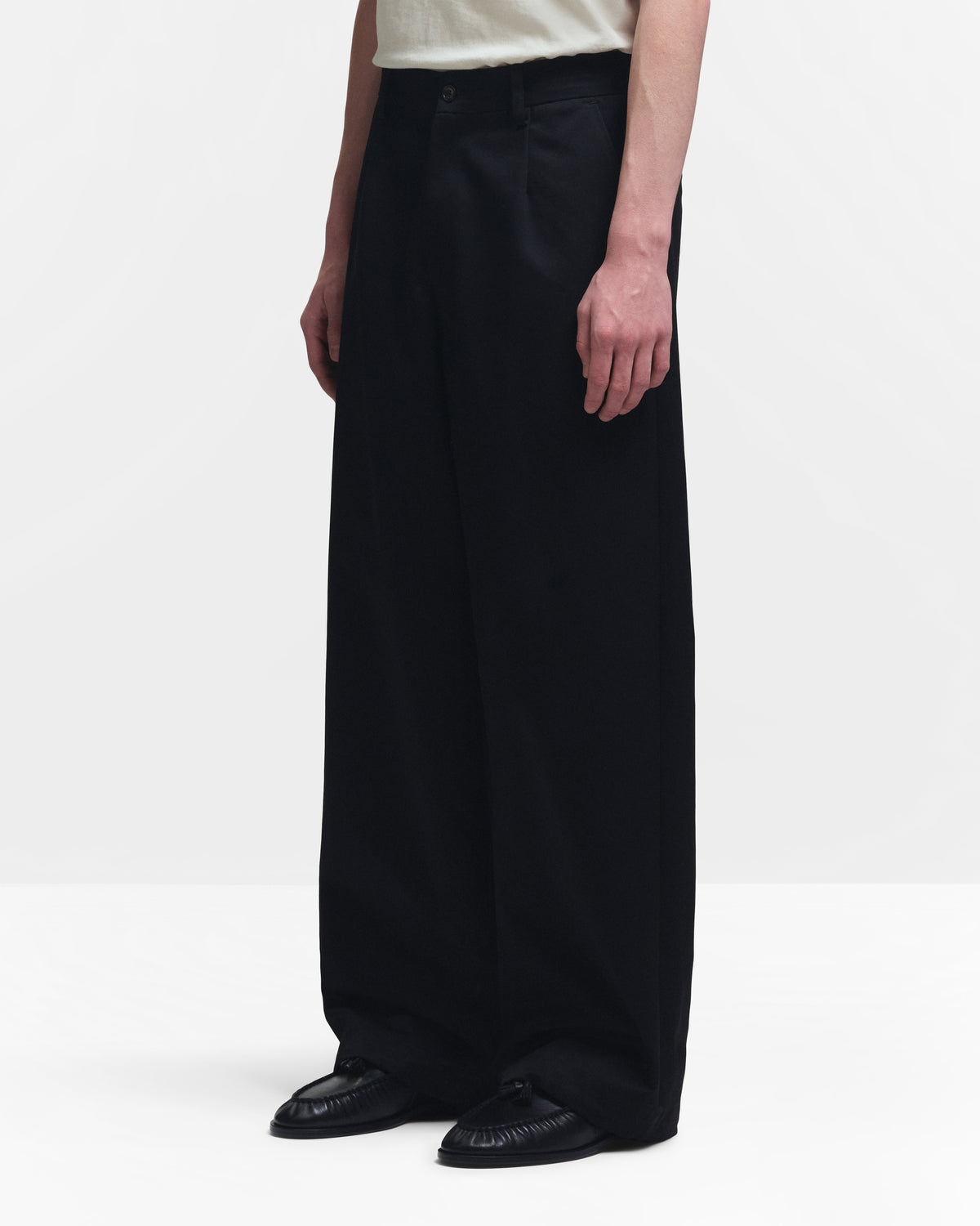 SUITING VOLUME TROUSER