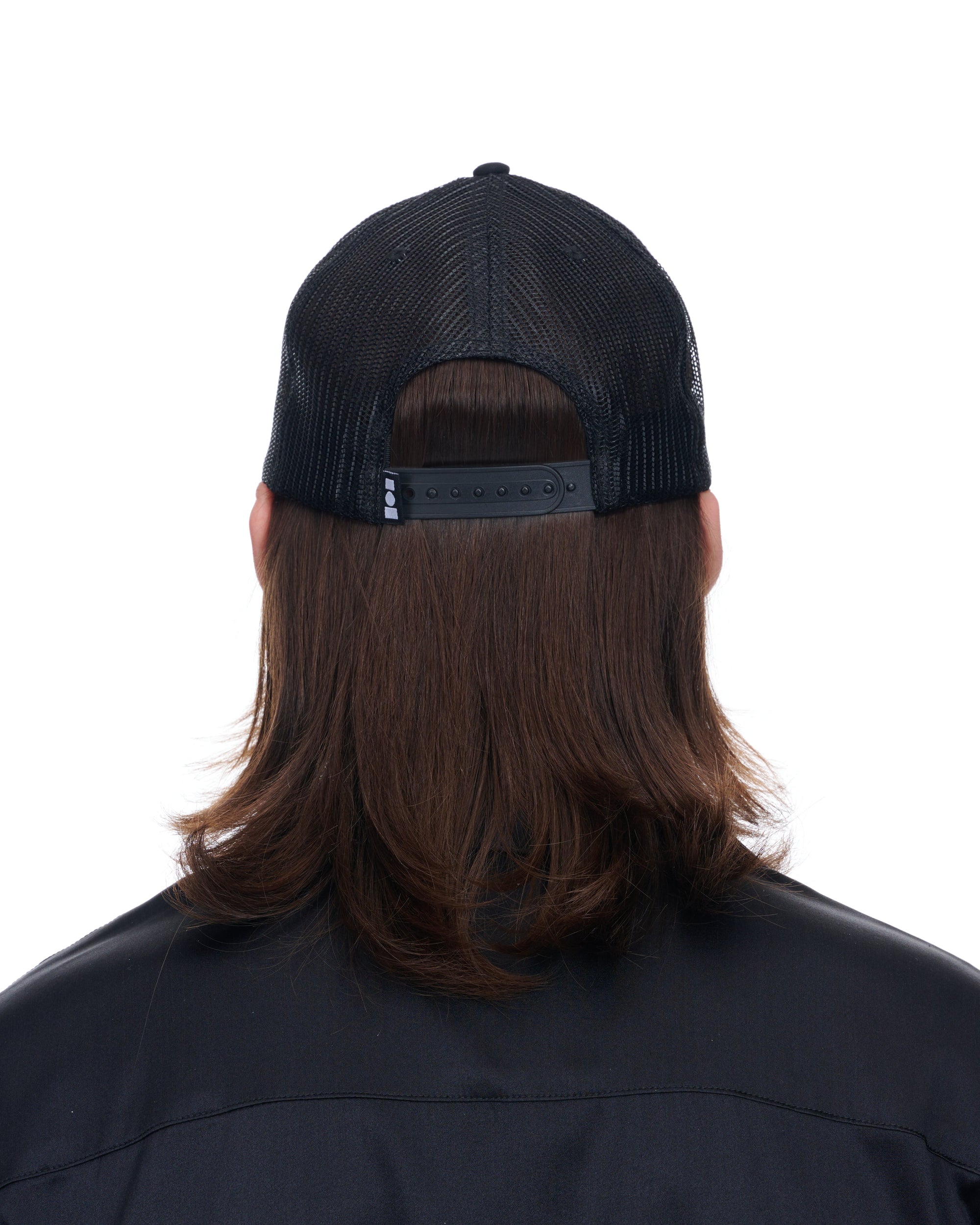 Bubble Wave Trucker Hat in Black